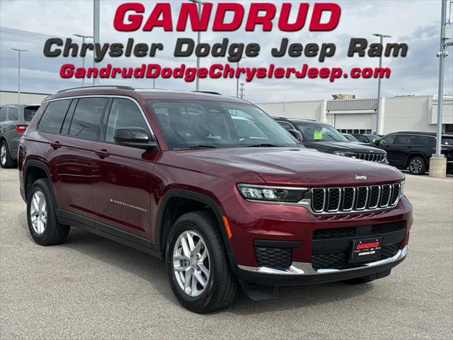 2022 Jeep Grand Cherokee L Laredo 4x4