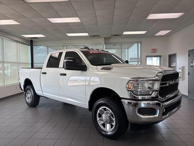 2024 RAM 2500 Tradesman Crew Cab 4x4 64 Box