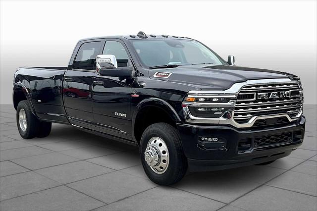2025 RAM Ram 3500 RAM 3500 LIMITED LONGHORN CREW CAB 4X4 8 BOX