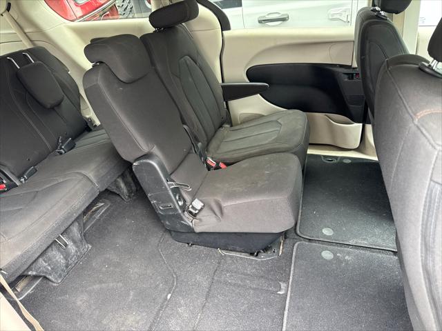 2017 Chrysler Pacifica Touring