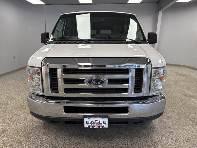 2009 Ford E-350 Super Duty XLT