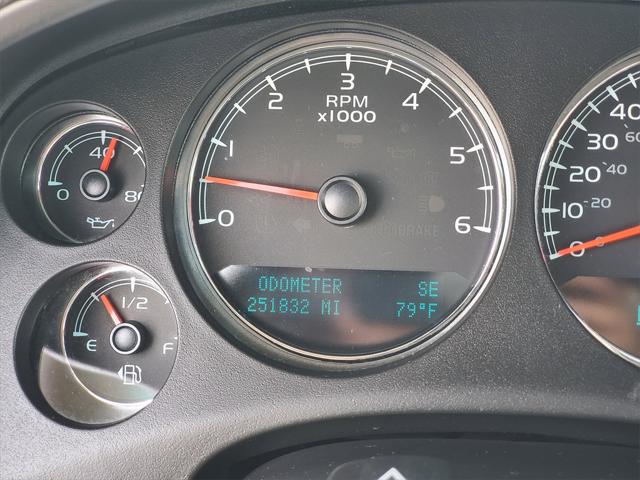 Used 2013 GMC Yukon XL 1500 For Sale in Waterford Twp, MI