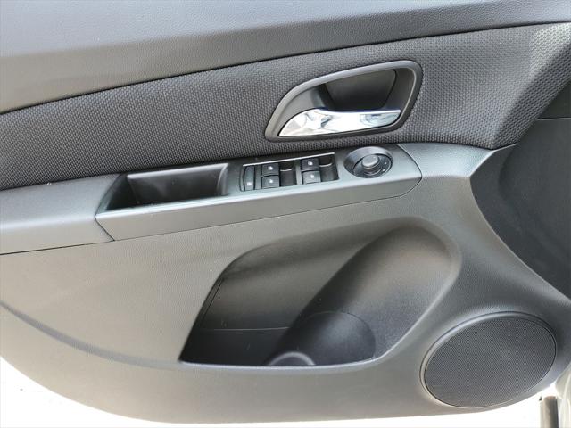 Used 2014 Chevrolet Cruze For Sale in Waterford Twp, MI