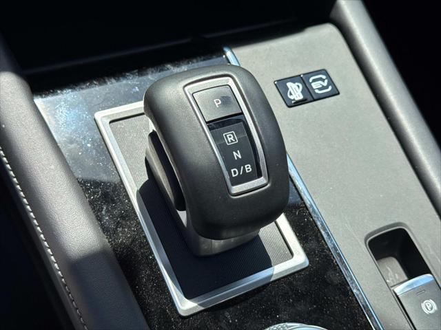 2023 Mitsubishi Outlander PHEV SE S-AWC