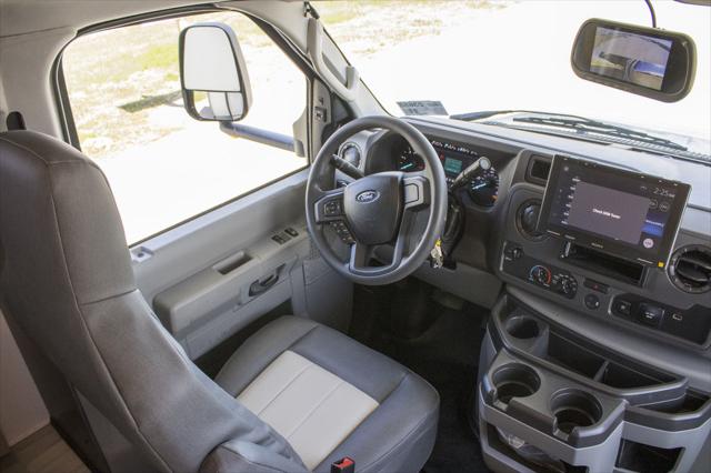 2025 Ford E-450 Cutaway Unknown