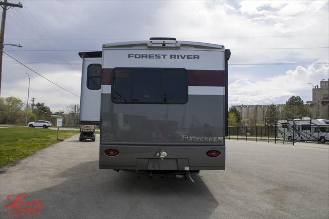 2025 Ford E-450 Cutaway Unknown
