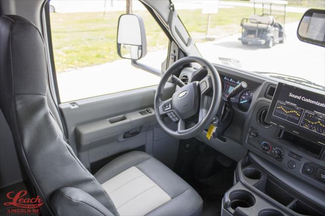 2025 Ford E-450 Cutaway Unknown