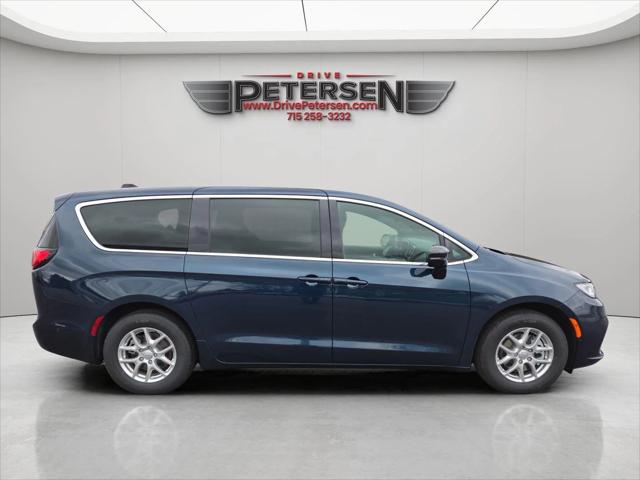 2025 Chrysler Pacifica PACIFICA SELECT