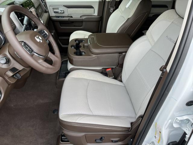 2025 RAM Ram 2500 RAM 2500 LARAMIE MEGA CAB 4X4 64 BOX