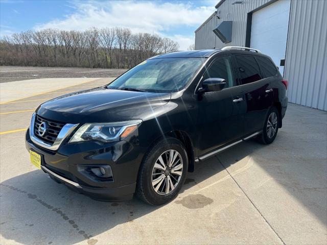 2018 Nissan Pathfinder SV