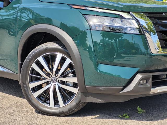 2023 Nissan Pathfinder Platinum 4WD