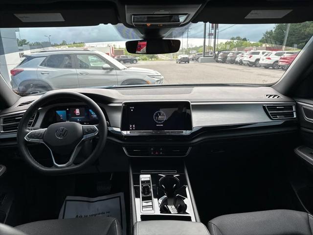 2024 Volkswagen Atlas Cross Sport 2.0T SE w/Technology