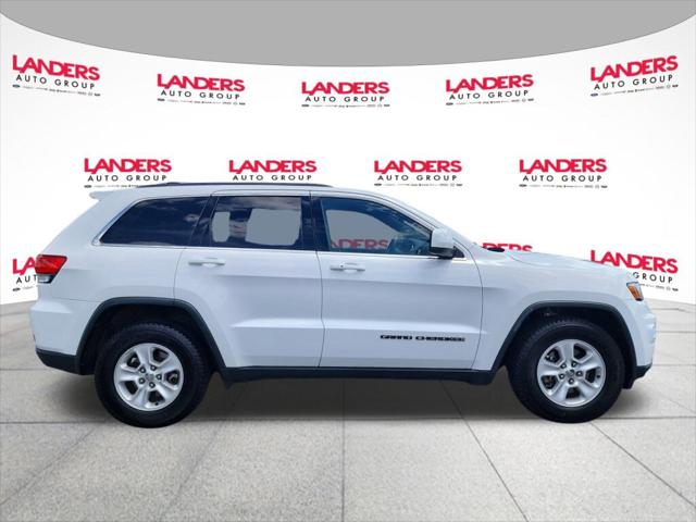 2017 Jeep Grand Cherokee Laredo 4x2
