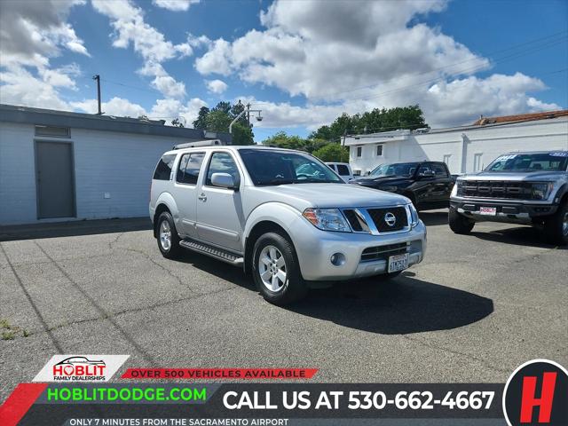 2012 Nissan Pathfinder SV