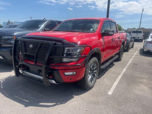 2024 Nissan TITAN Crew Cab PRO-4X 4x4