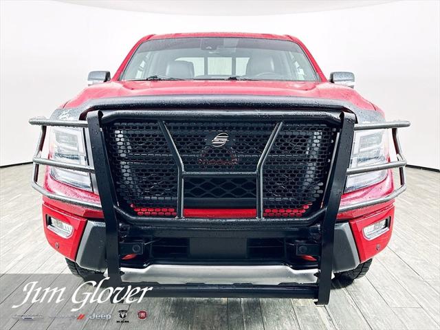 2024 Nissan TITAN Crew Cab PRO-4X 4x4