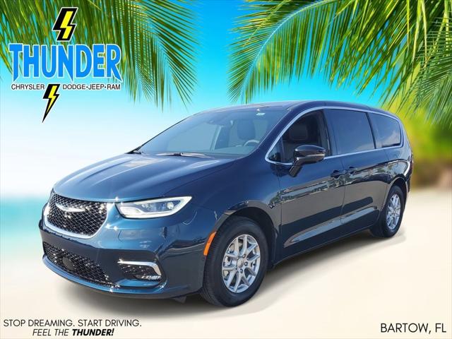 2025 Chrysler Pacifica PACIFICA SELECT