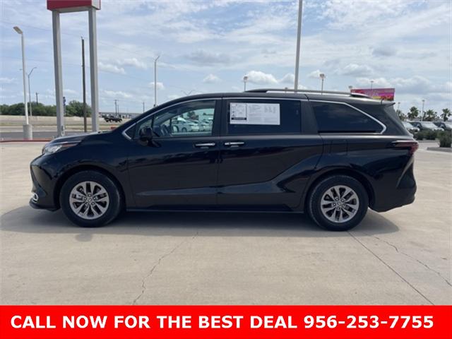 2023 Toyota Sienna XLE
