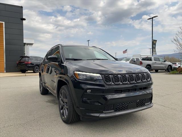 2025 Jeep Compass COMPASS LIMITED 4X4
