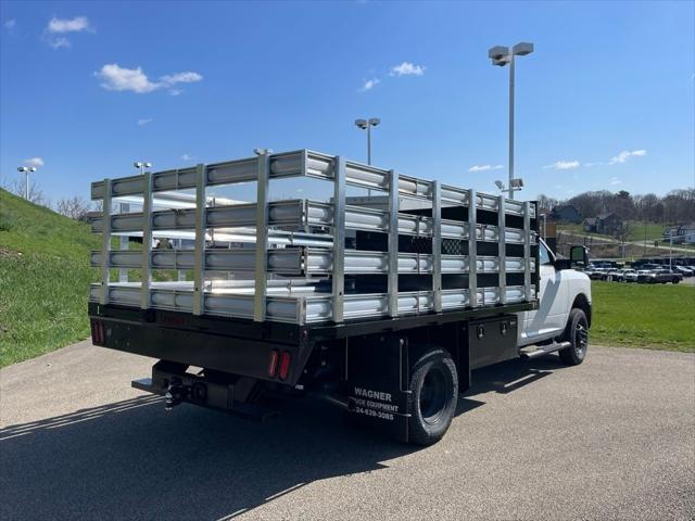 2024 RAM Ram 3500 Chassis Cab RAM 3500 TRADESMAN CHASSIS REGULAR CAB 4X4 84 CA