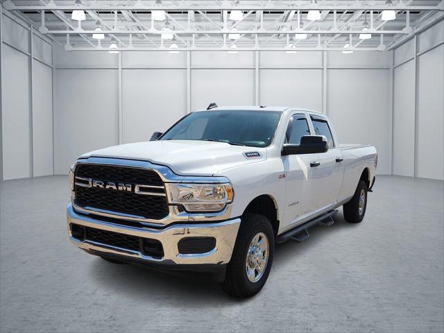 2021 RAM 3500 Tradesman Crew Cab 4x4 8 Box