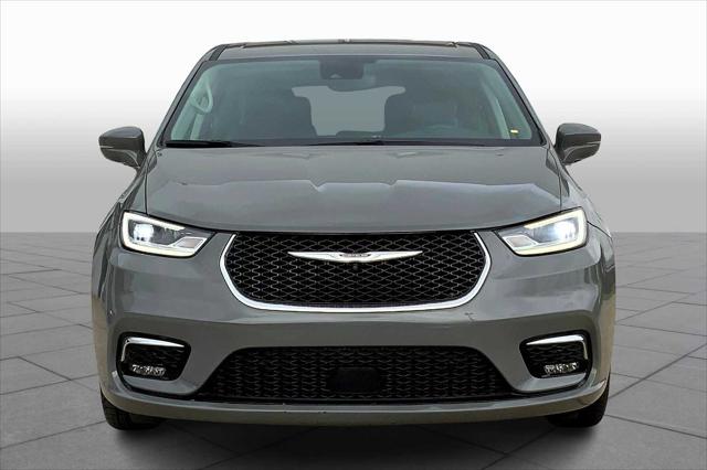 2022 Chrysler Pacifica Hybrid Touring L