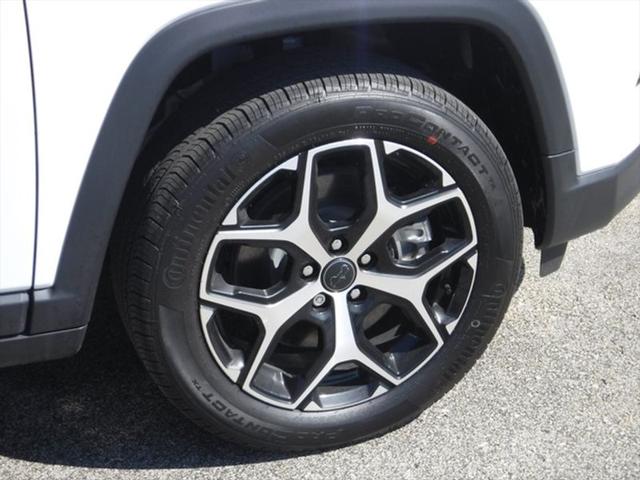 2025 Jeep Compass COMPASS LIMITED 4X4