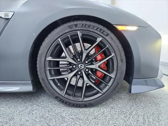 2019 Nissan GT-R Pure