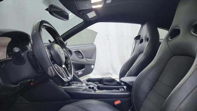 2019 Nissan GT-R Pure