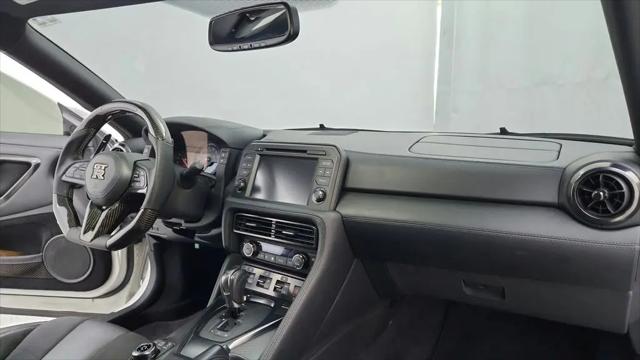 2019 Nissan GT-R Pure
