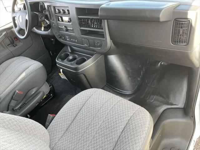 2025 GMC Savana Cargo RWD 2500 Regular Wheelbase Work Van