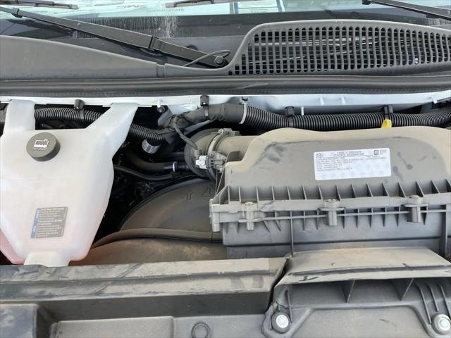 2025 GMC Savana Cargo RWD 2500 Regular Wheelbase Work Van
