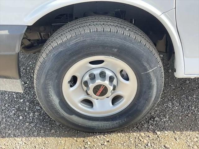 2025 GMC Savana Cargo RWD 2500 Regular Wheelbase Work Van