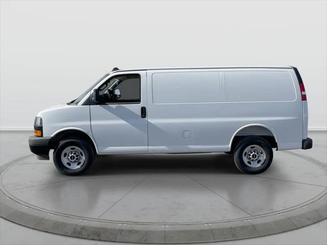 2025 GMC Savana Cargo RWD 2500 Regular Wheelbase Work Van