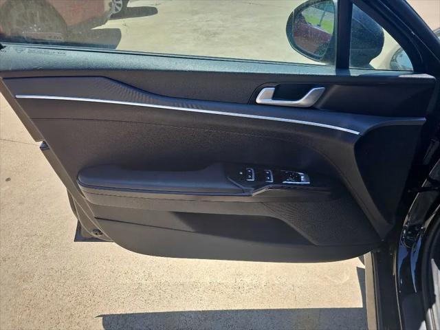 2023 Kia K5 LXS