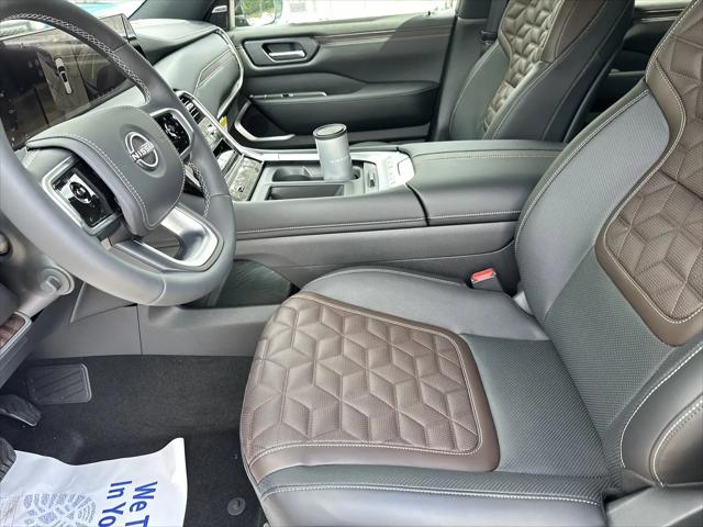 2025 Nissan Armada Platinum Reserve 4WD