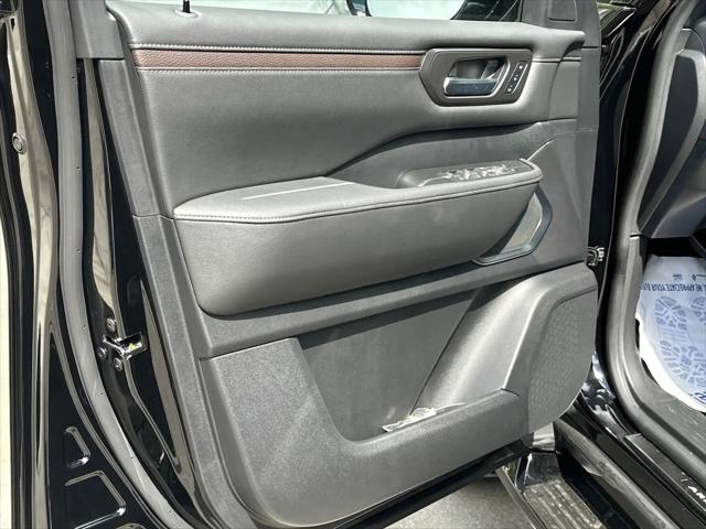 2025 Nissan Armada Platinum Reserve 4WD