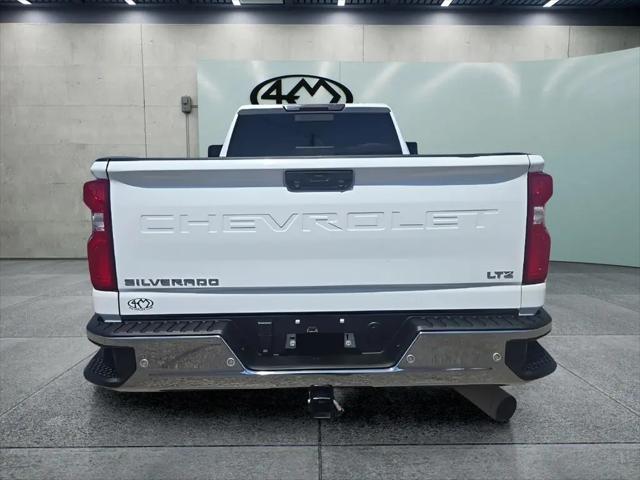 2022 Chevrolet Silverado 3500HD 4WD Crew Cab Long Bed LTZ