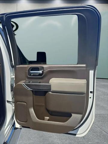 2022 Chevrolet Silverado 3500HD 4WD Crew Cab Long Bed LTZ