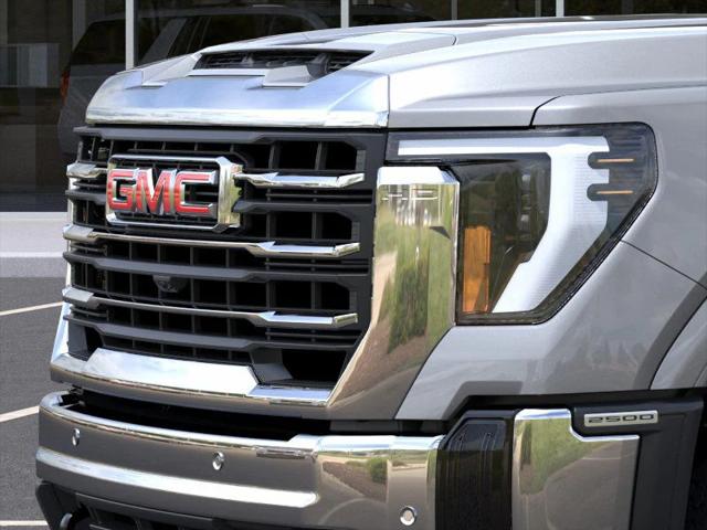 2025 GMC Sierra 2500HD 4WD Crew Cab Standard Bed SLT