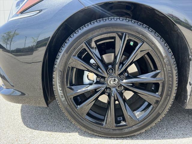 2022 Lexus ES 300h F SPORT