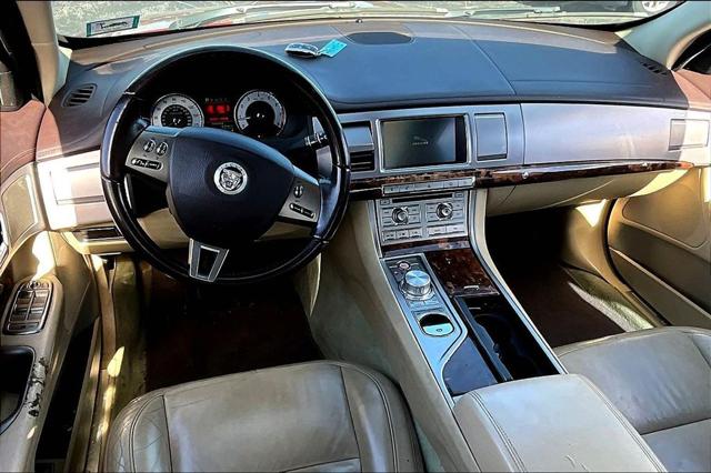 2011 Jaguar XF Unknown