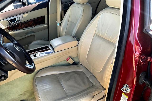 2011 Jaguar XF Unknown
