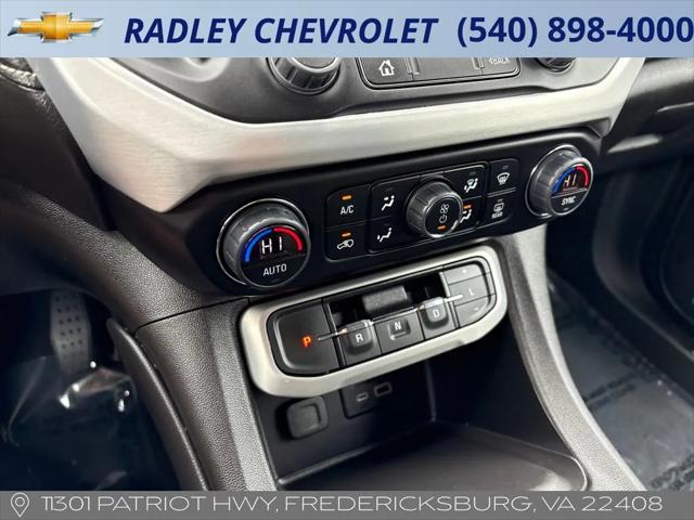 2023 GMC Acadia AWD SLT