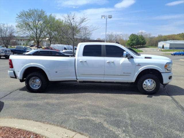 2022 RAM 3500 Limited Crew Cab 4x4 8 Box