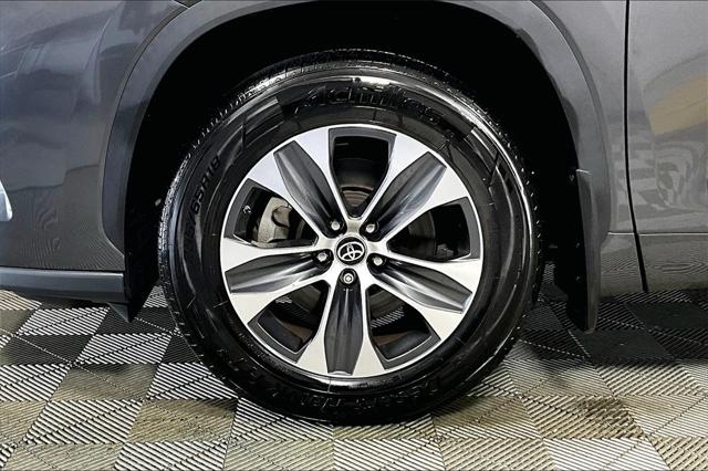 Used 2022 Toyota Highlander For Sale in Olive Branch, MS