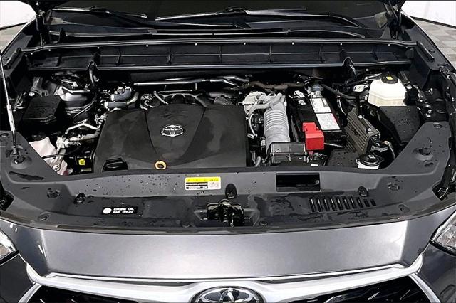 Used 2022 Toyota Highlander For Sale in Olive Branch, MS