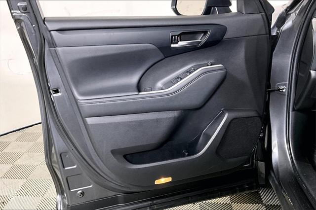 Used 2022 Toyota Highlander For Sale in Olive Branch, MS