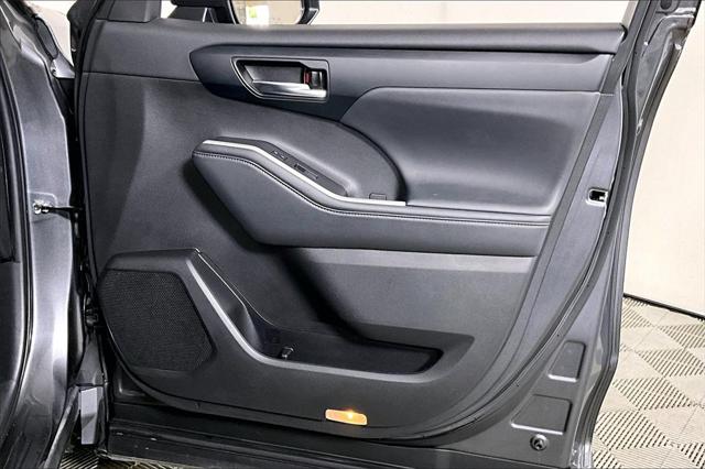 Used 2022 Toyota Highlander For Sale in Olive Branch, MS