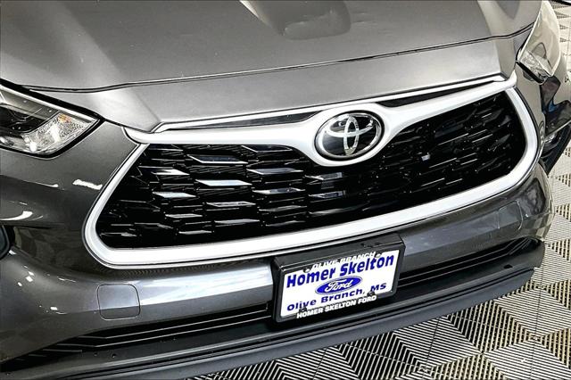 Used 2022 Toyota Highlander For Sale in Olive Branch, MS